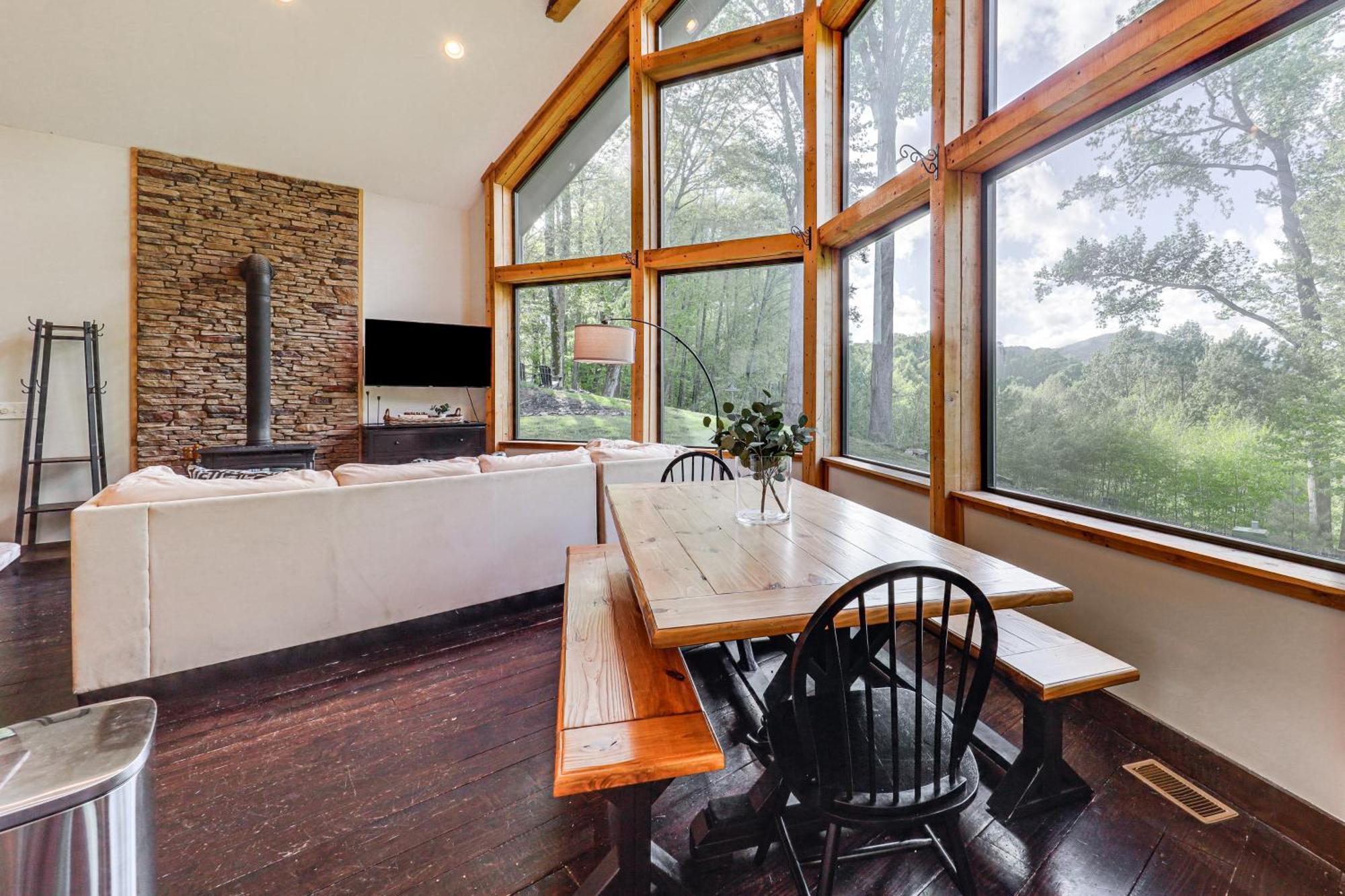 Luxe Appalachian Mountain Cabin With Hot Tub, Views Warrensville Exterior foto