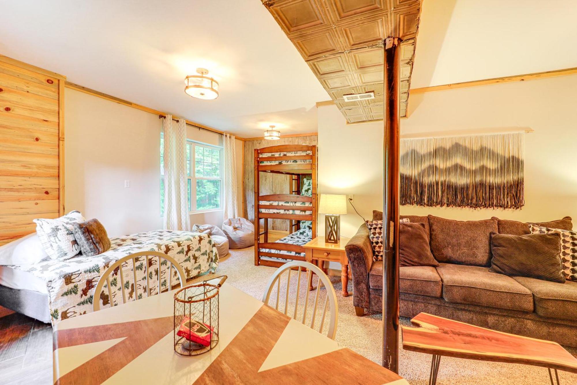Luxe Appalachian Mountain Cabin With Hot Tub, Views Warrensville Exterior foto