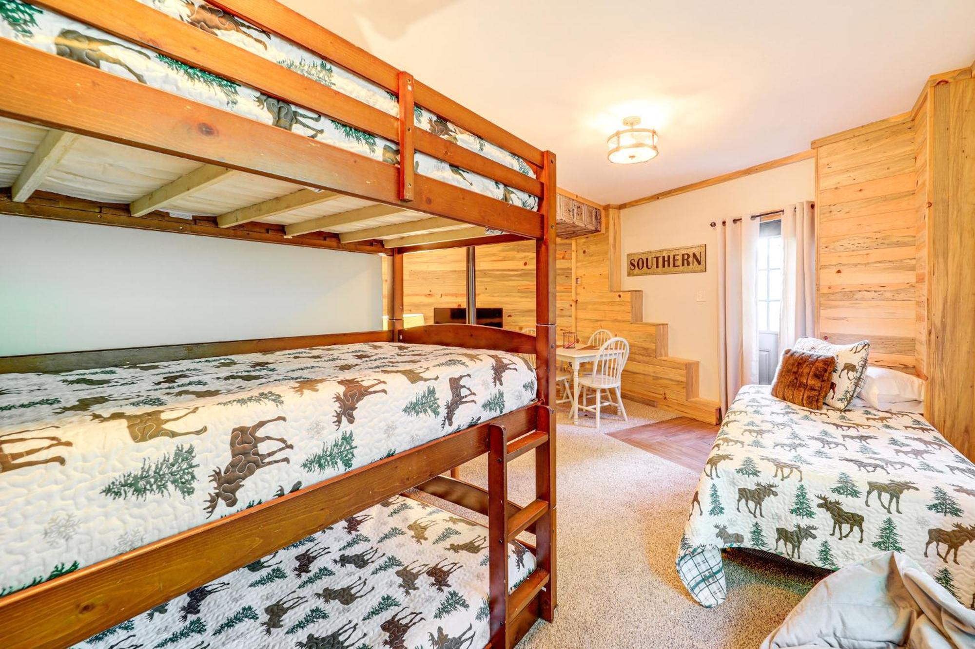 Luxe Appalachian Mountain Cabin With Hot Tub, Views Warrensville Exterior foto