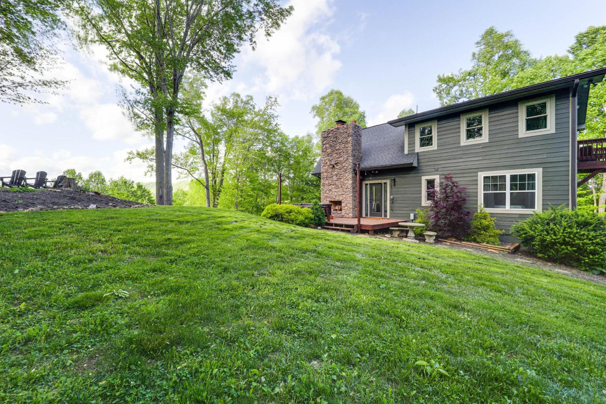 Luxe Appalachian Mountain Cabin With Hot Tub, Views Warrensville Exterior foto