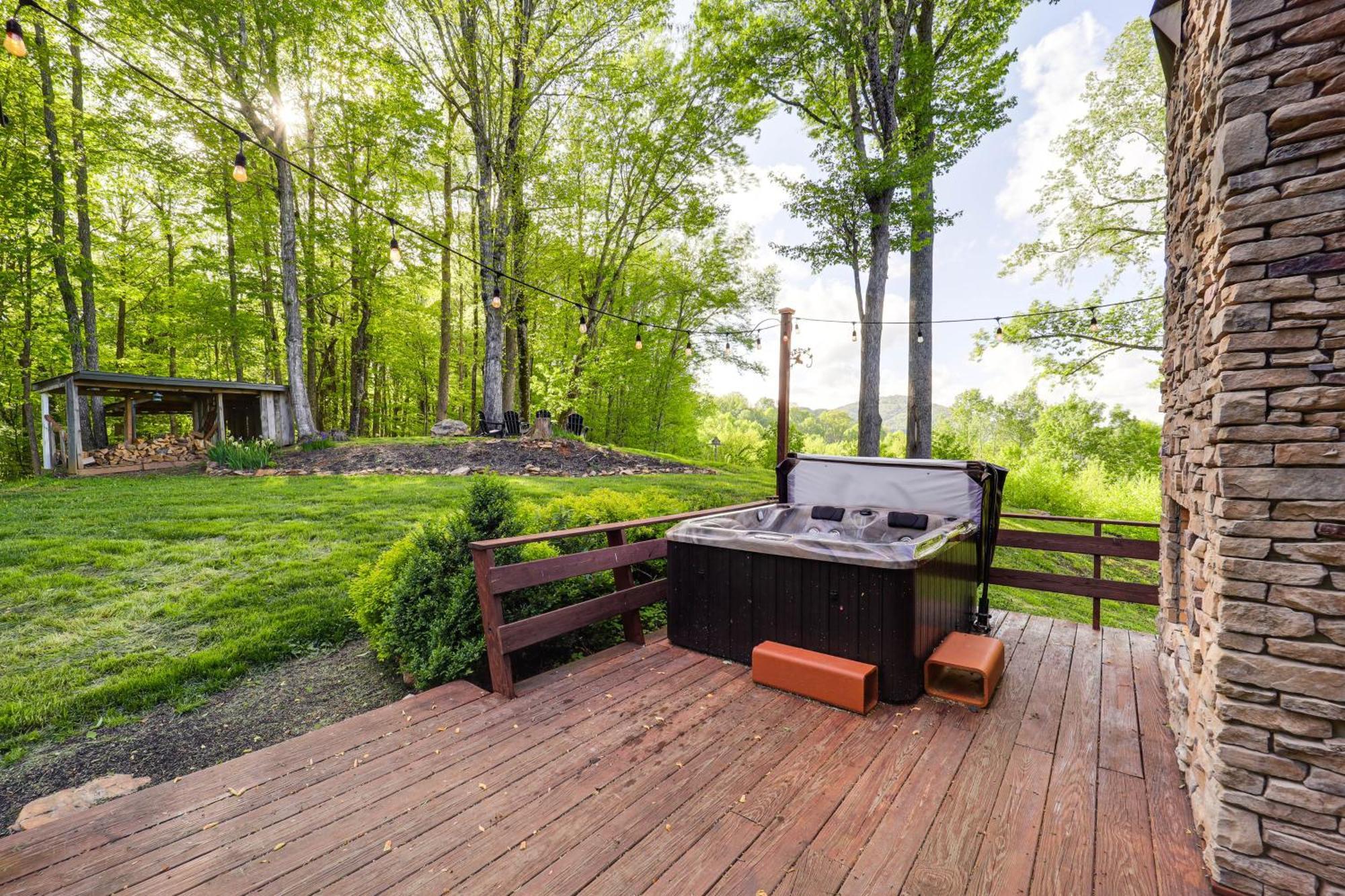 Luxe Appalachian Mountain Cabin With Hot Tub, Views Warrensville Exterior foto